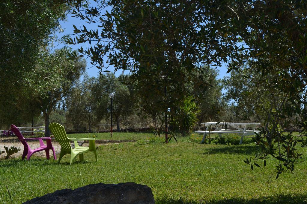 Agriturismo "Terra D'Ulivi" Porto Cesareo Eksteriør bilde