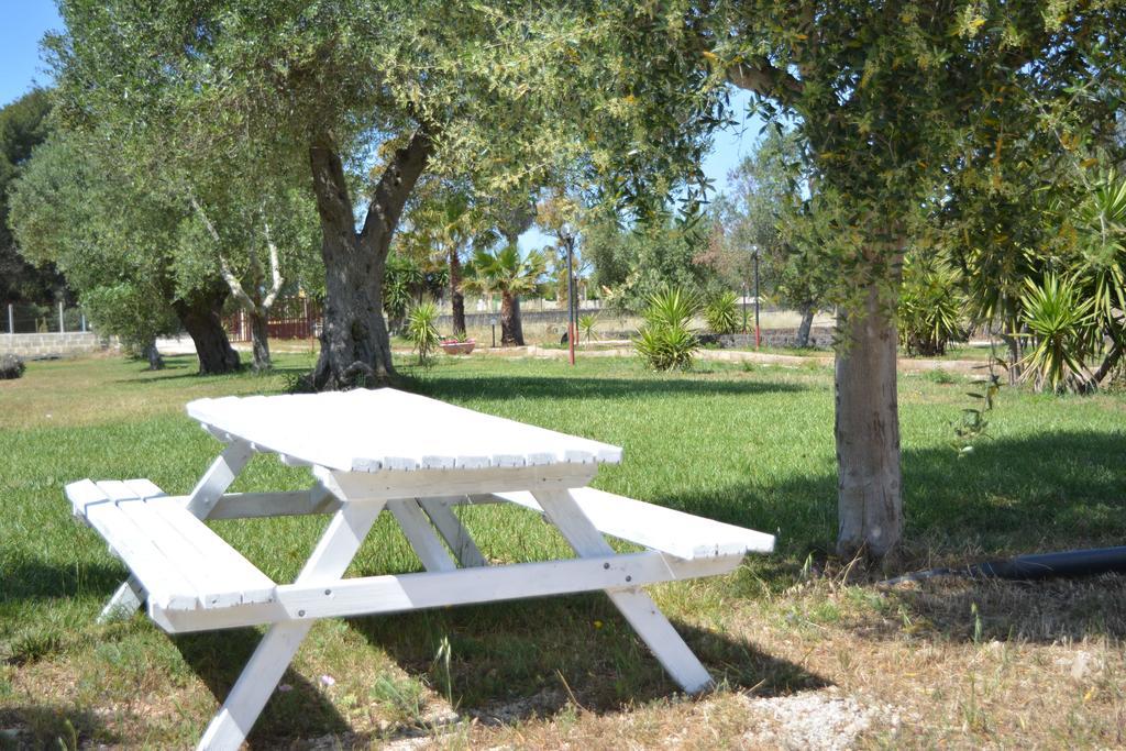 Agriturismo "Terra D'Ulivi" Porto Cesareo Eksteriør bilde